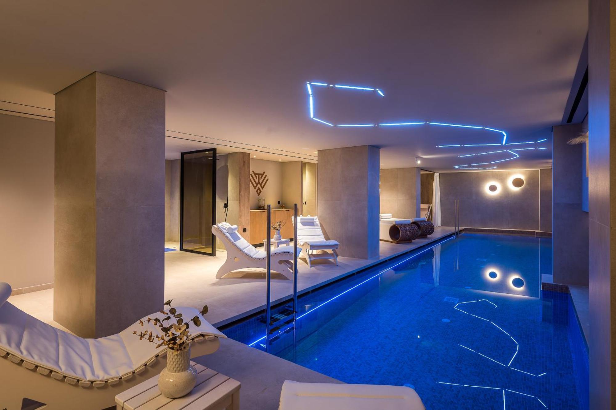 Hotel Ethereal White & - Adults Only