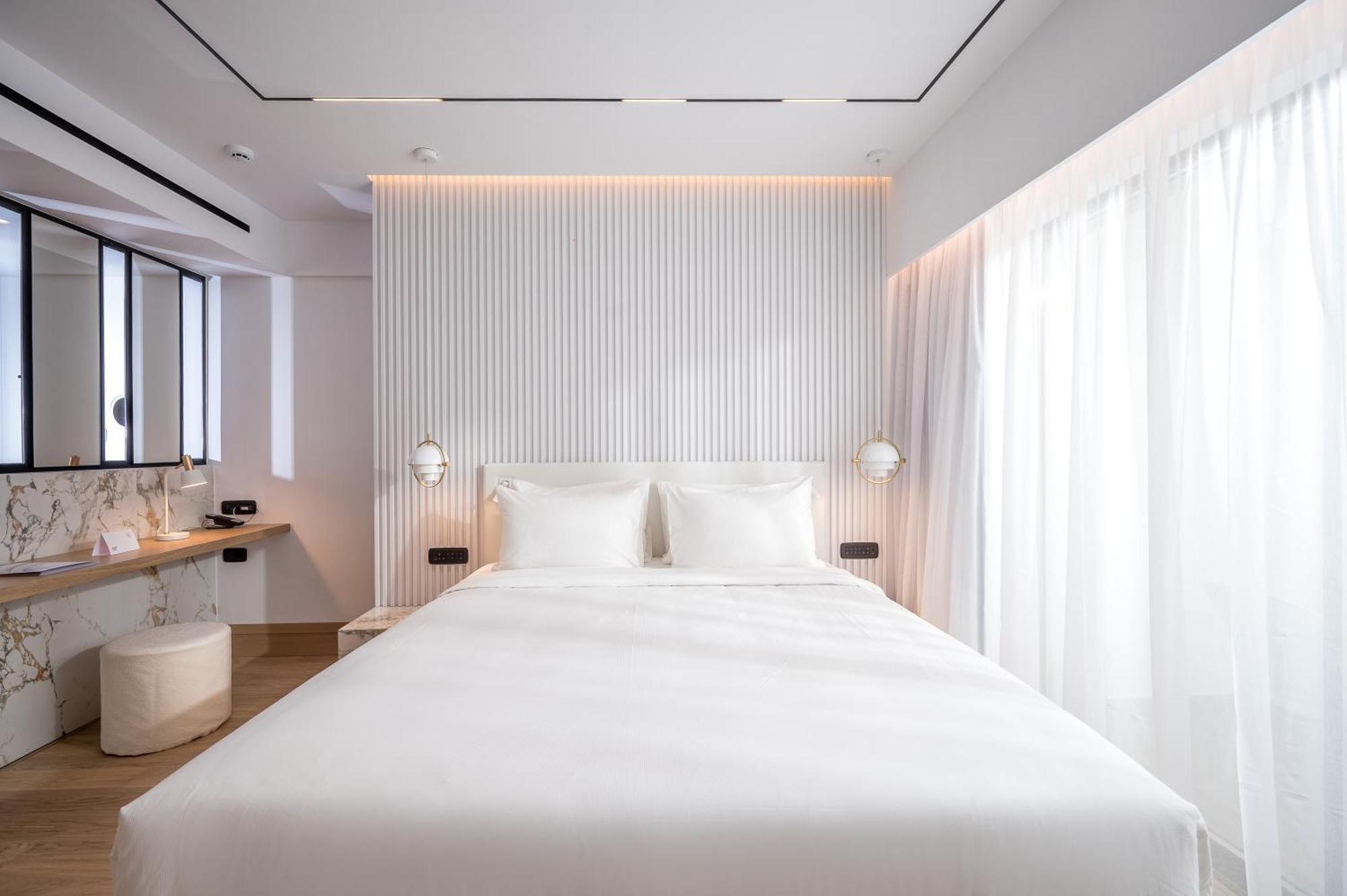 Ethereal White & - Adults Only 5* Candia