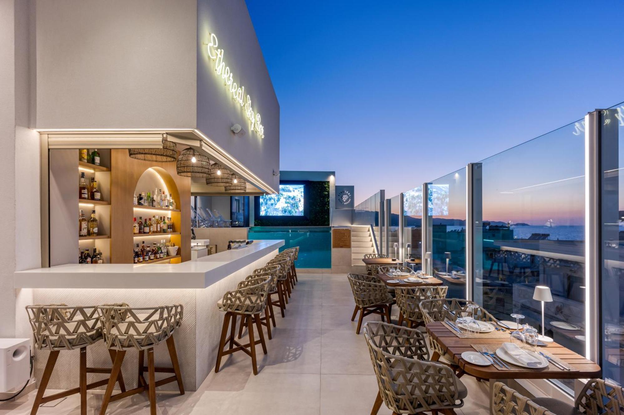 Ethereal White & - Adults Only Hotel Candia