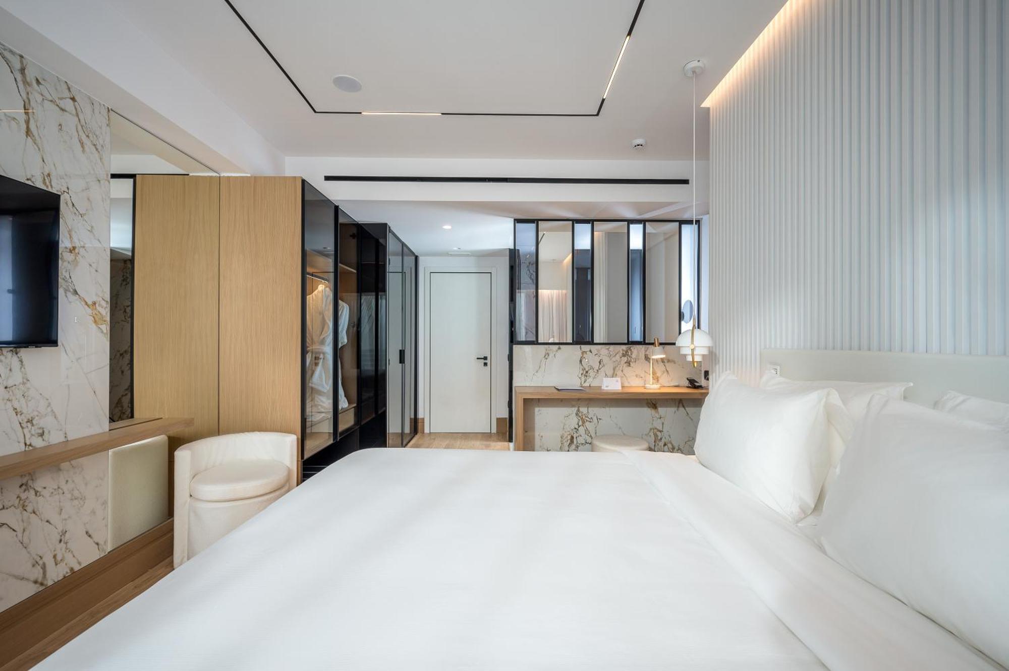 Ethereal White & - Adults Only 5* Heraklion (Crete)